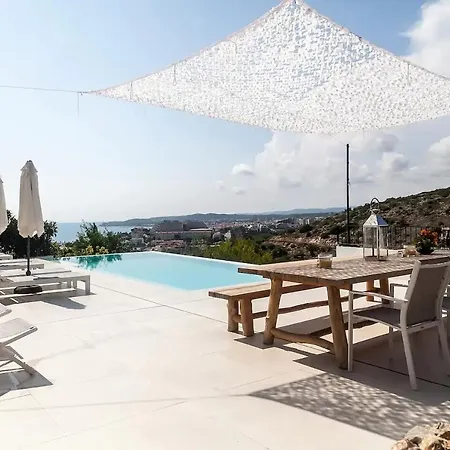 Colonial. Impressive Views Of The Sea. High Design. Renovated. Вилла