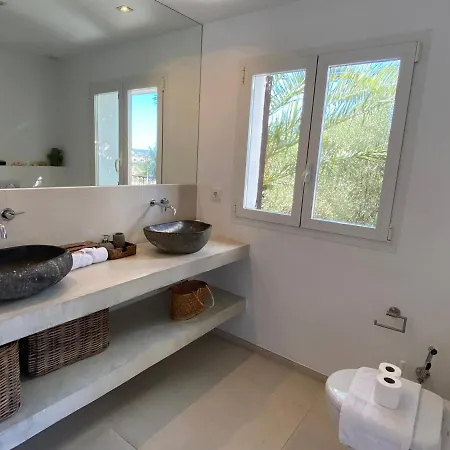 Villa Colonial. Impressive Views Of The Sea. High Design. Renovated. *